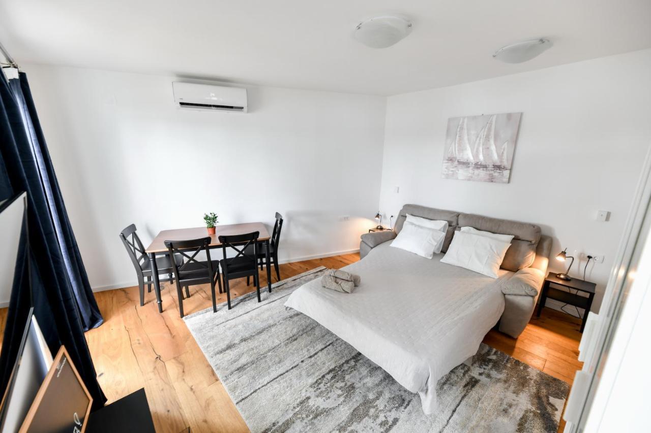 Apartment Canada Zadar Exteriör bild