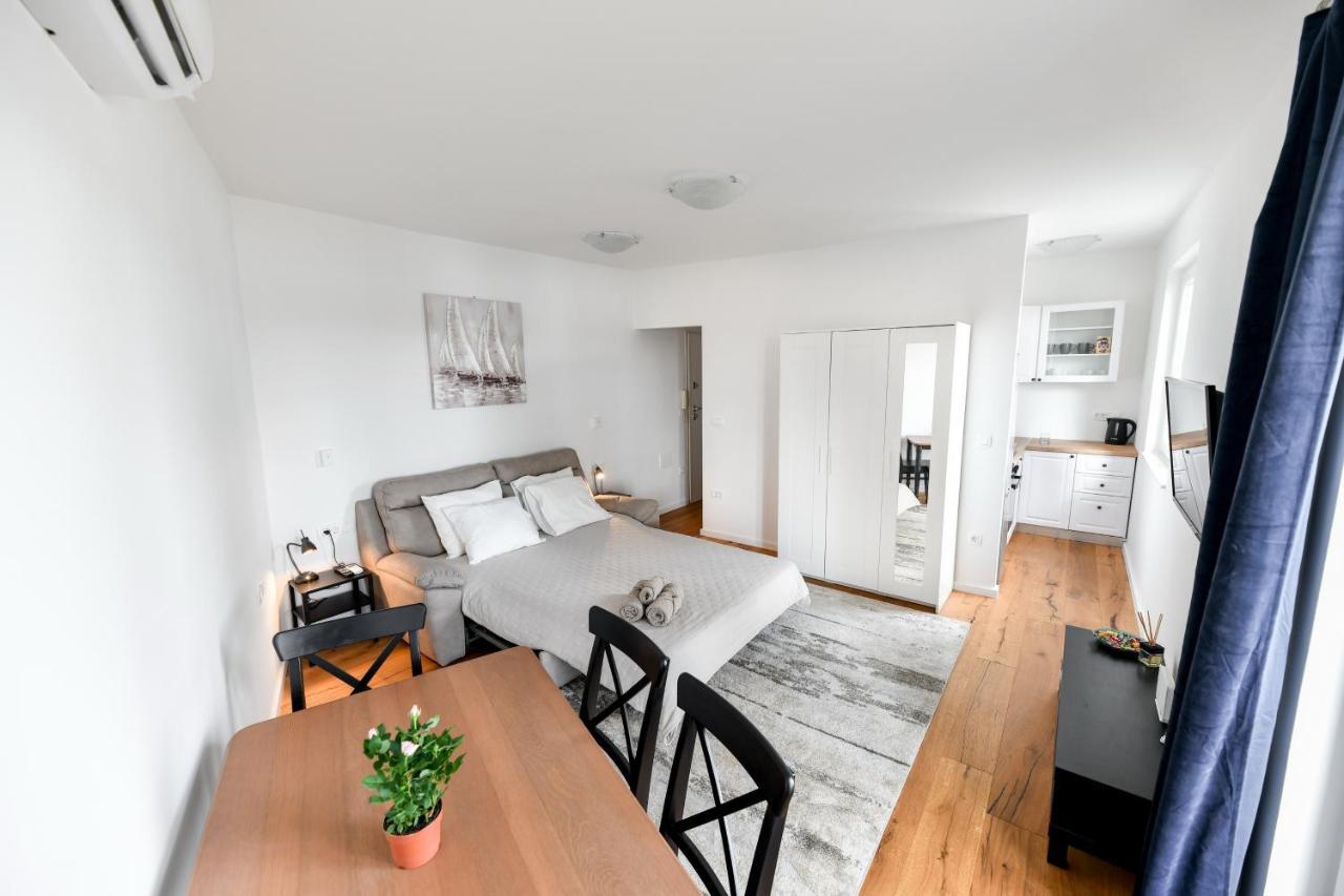 Apartment Canada Zadar Exteriör bild